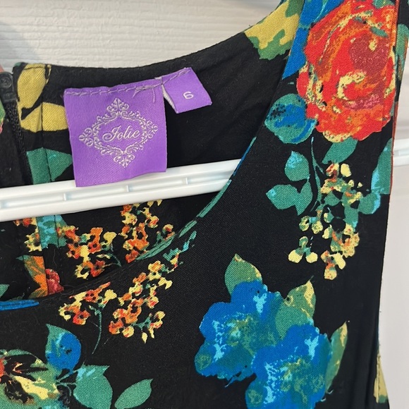 3 for 30! High neck Jolie floral dress - Picture 4 of 4